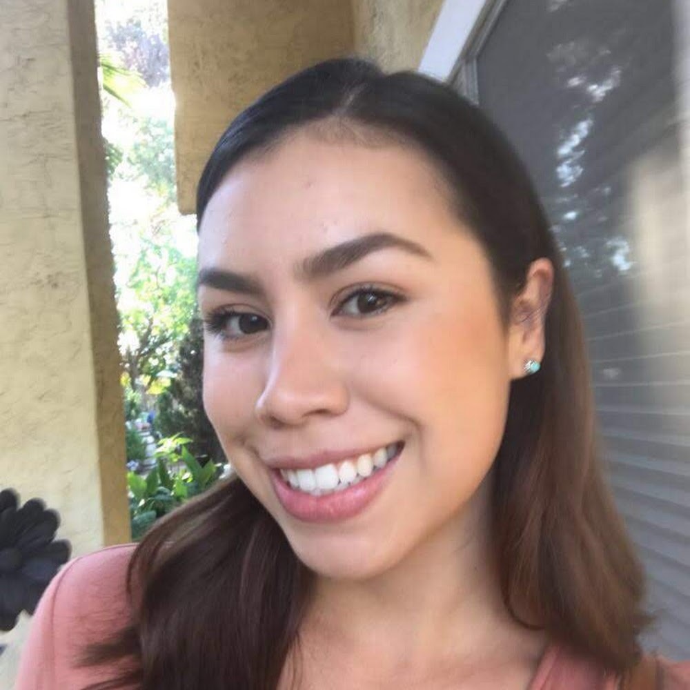 Meet your Posher, Alejandra